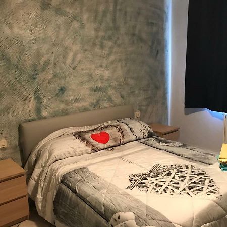 Grazioso Bilocale Metro/Centro Apartment Brescia Ngoại thất bức ảnh